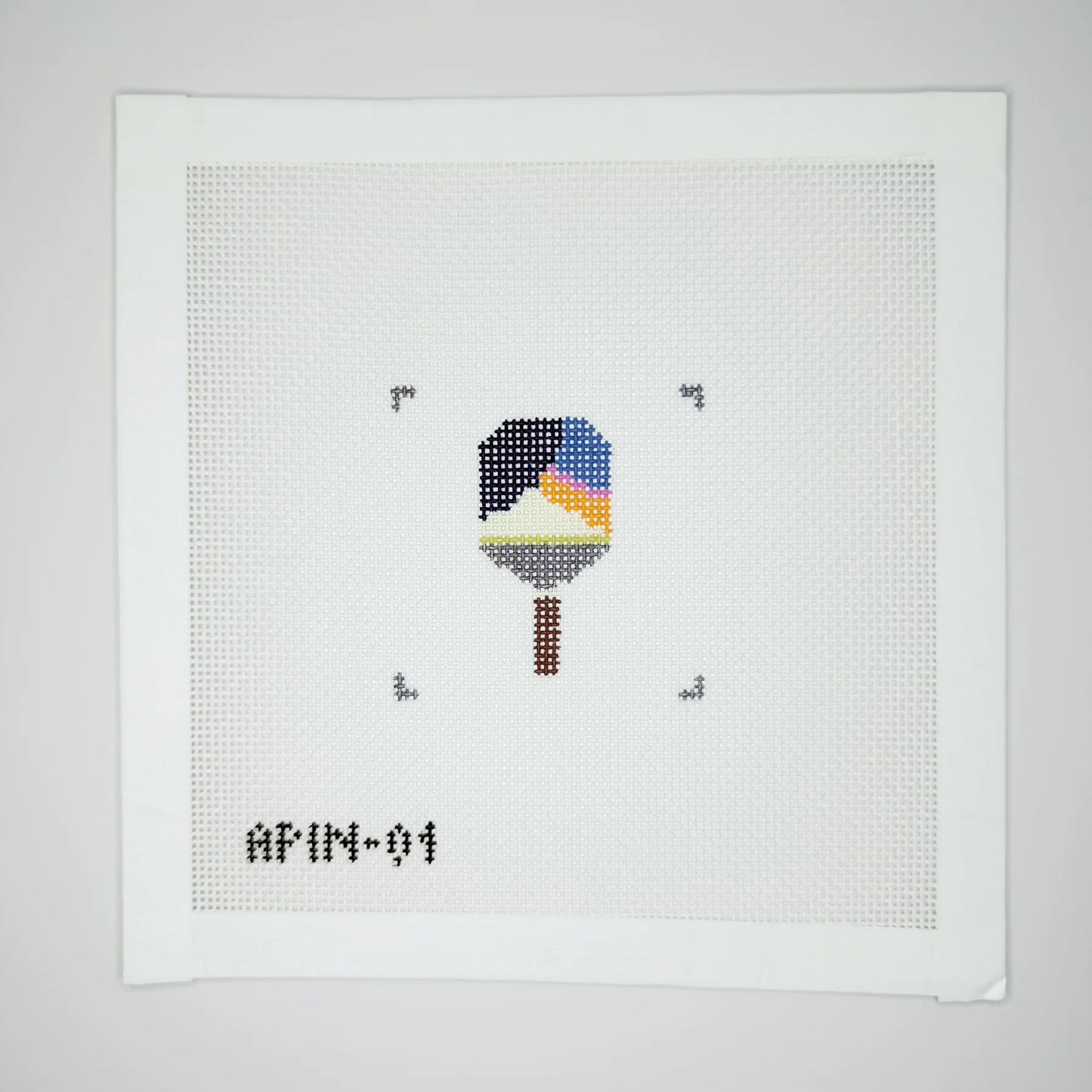 APIN01 Pickleball Paddle needlepoint canvas