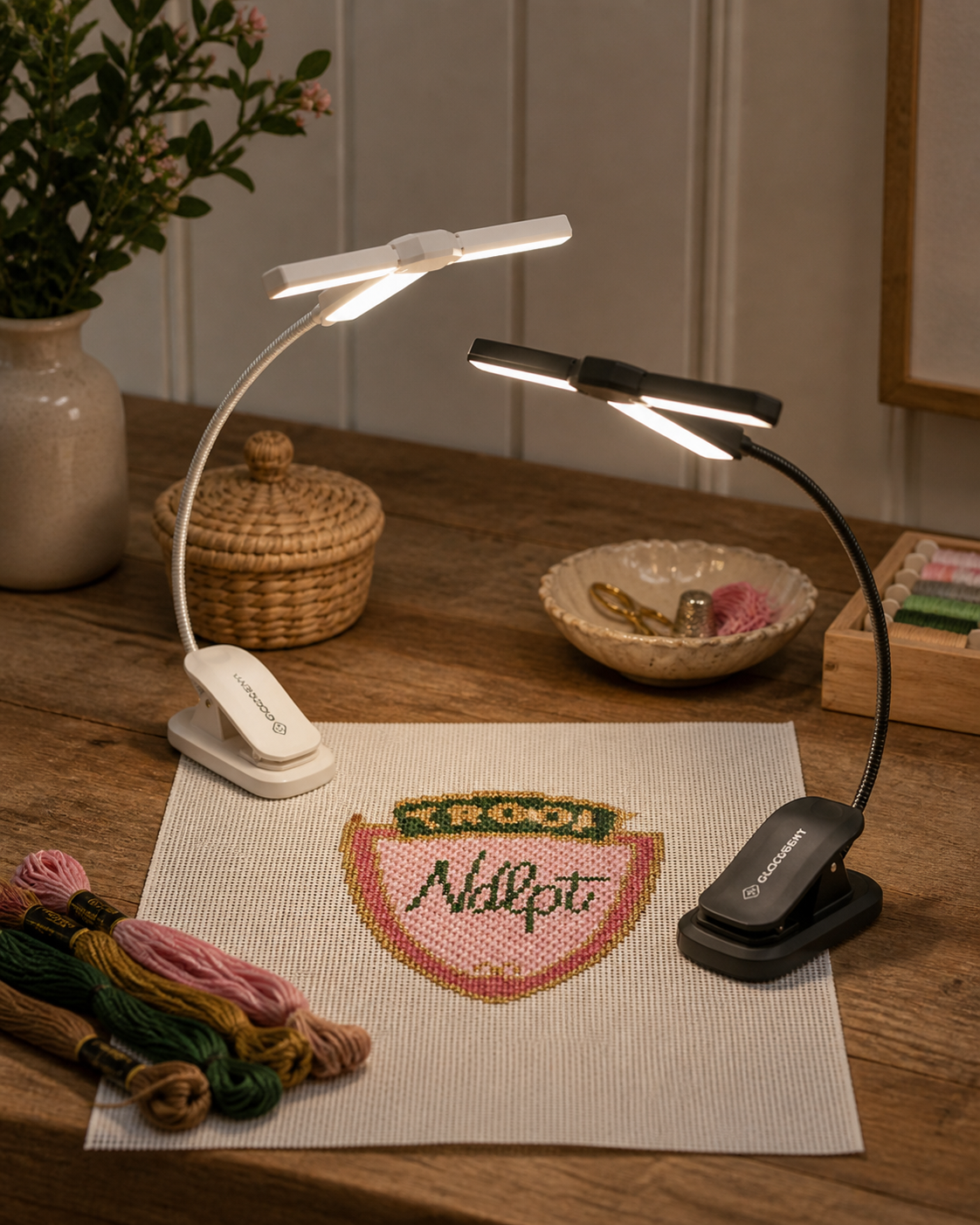 Wingy Clip-On Stitching Light