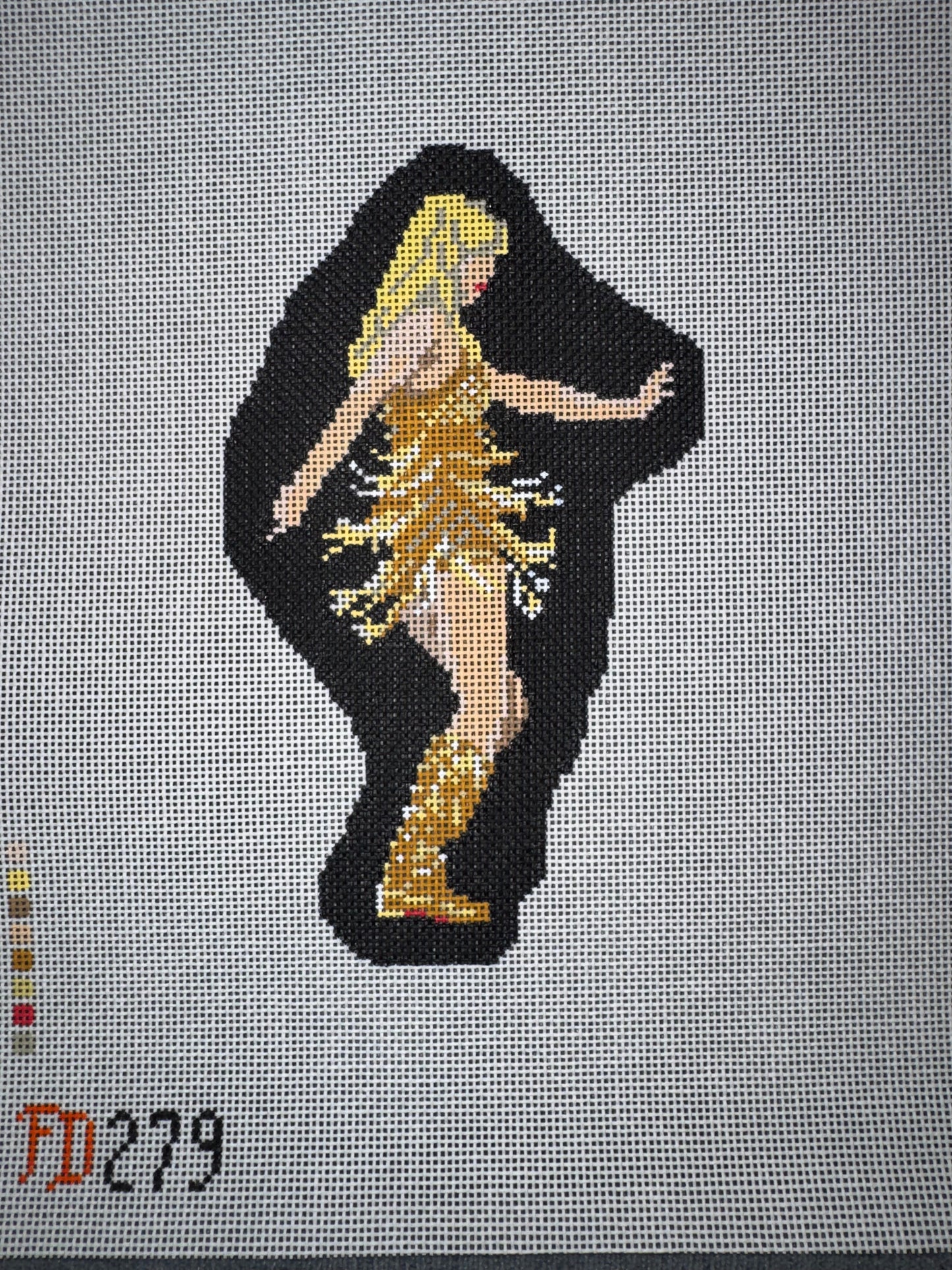 Taylor in Gold