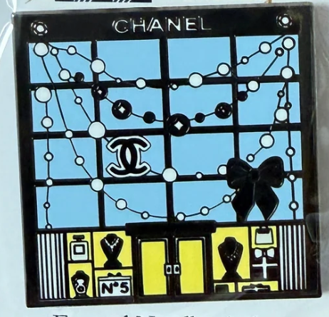 CC Storefront Needle Minder